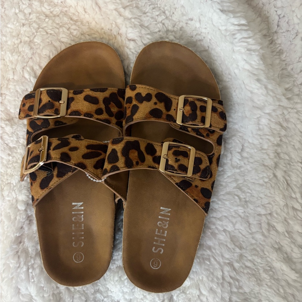 SHEIN Brown Double-Strap Sandals